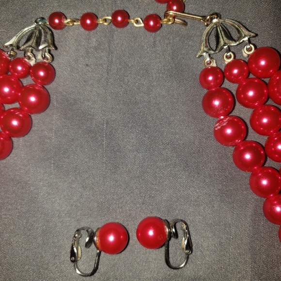 Vintage Necklace and Earring set - Picture 2 of 3